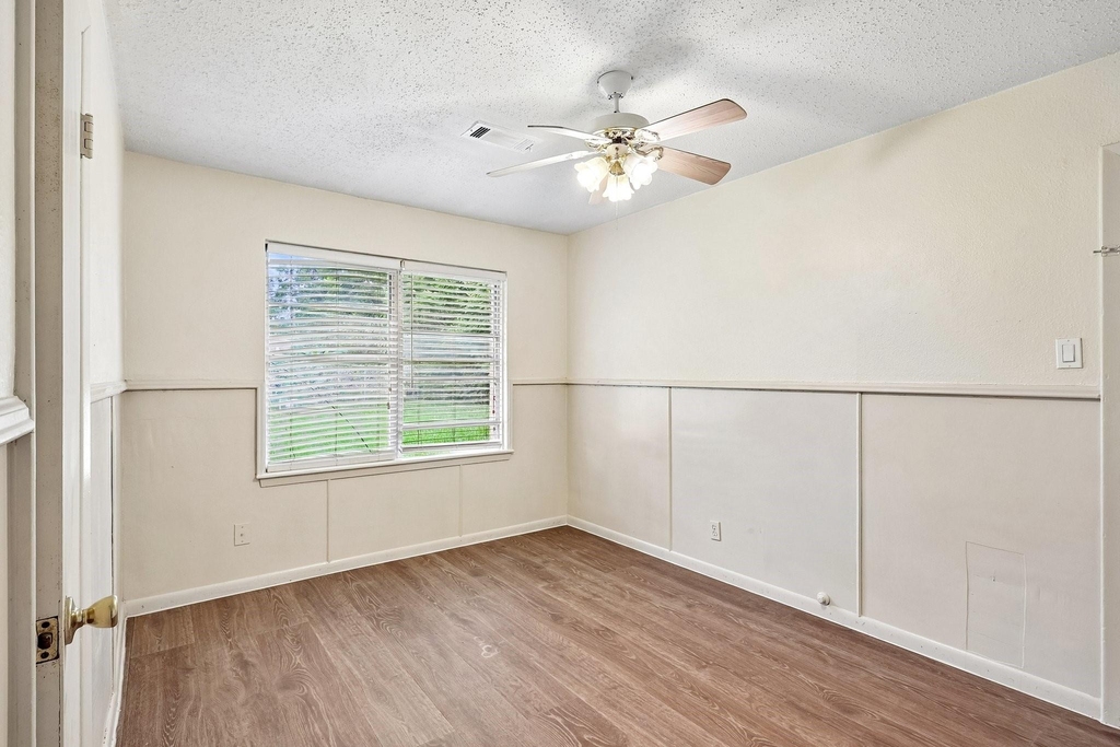 6401 Rowan Lane - Photo 9