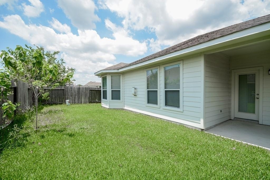 4911 Spring Showers Court - Photo 12