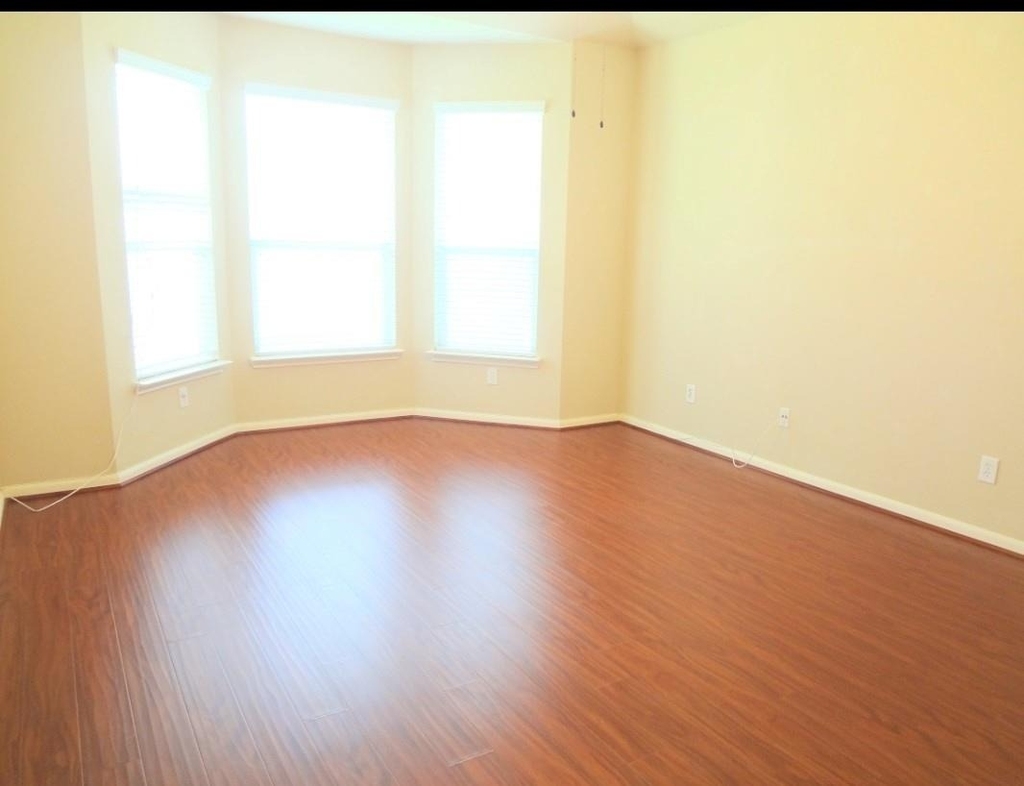 4911 Spring Showers Court - Photo 7