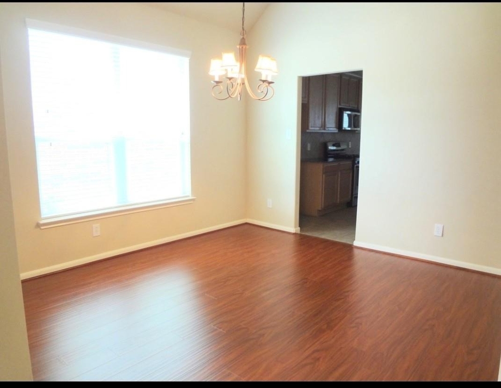 4911 Spring Showers Court - Photo 6