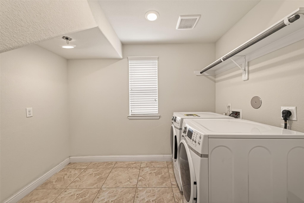 10514 Inverclyde Drive - Photo 20