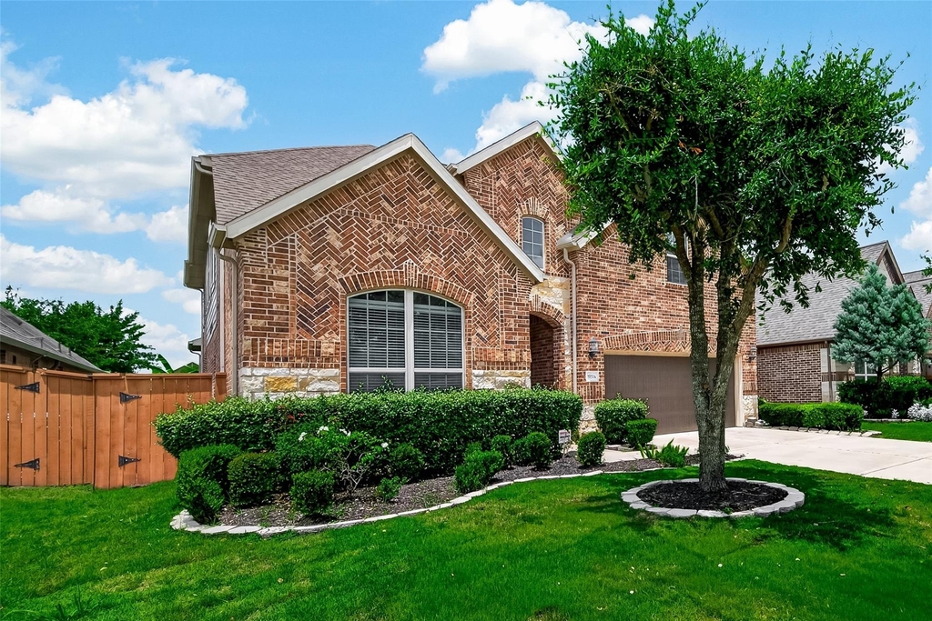 10514 Inverclyde Drive - Photo 1