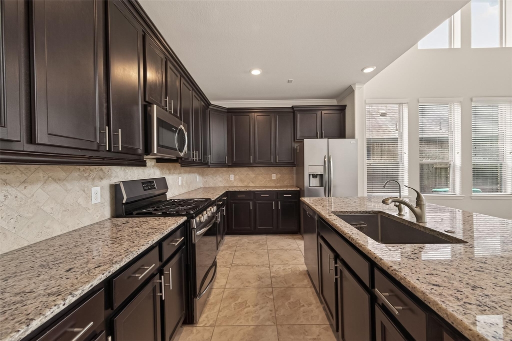 10514 Inverclyde Drive - Photo 16