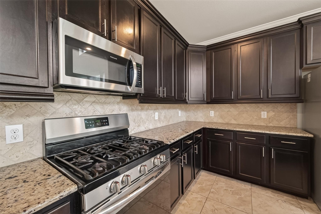 10514 Inverclyde Drive - Photo 17