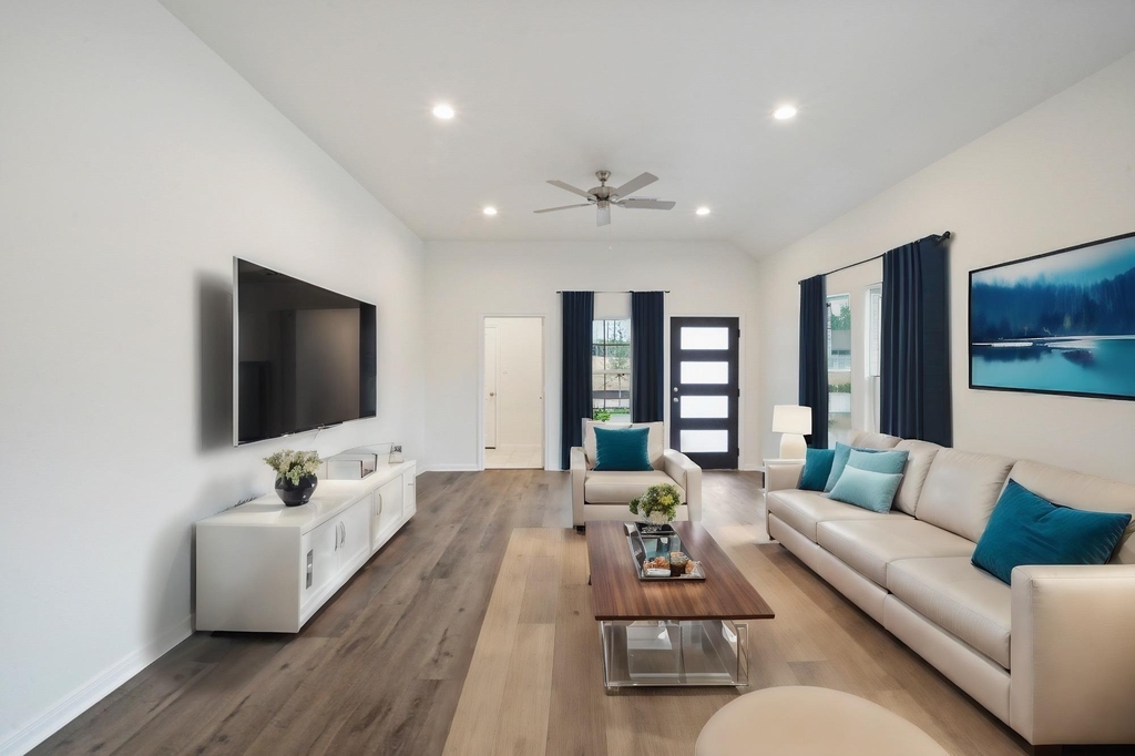 11703 Eclipse Drive - Photo 3