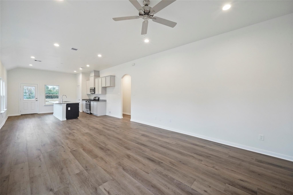 11703 Eclipse Drive - Photo 4
