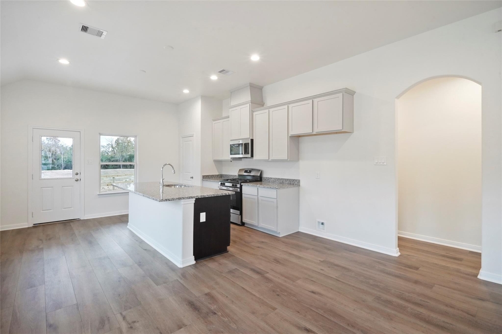 11703 Eclipse Drive - Photo 10