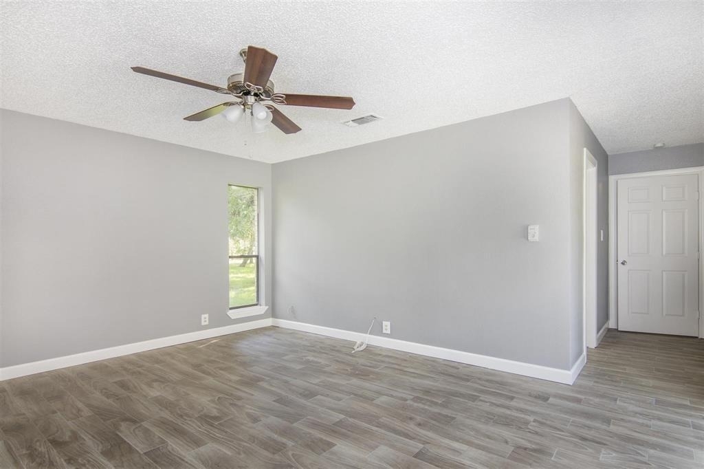 575 Moreland Street - Photo 4