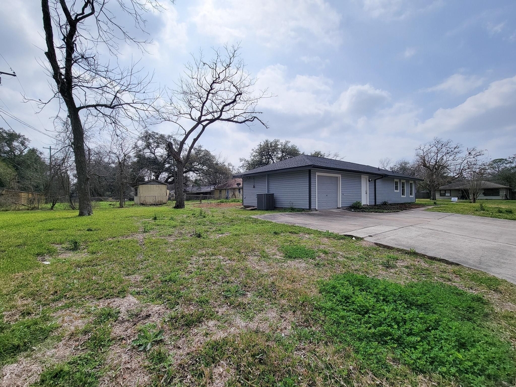 301 Cypress Street - Photo 39