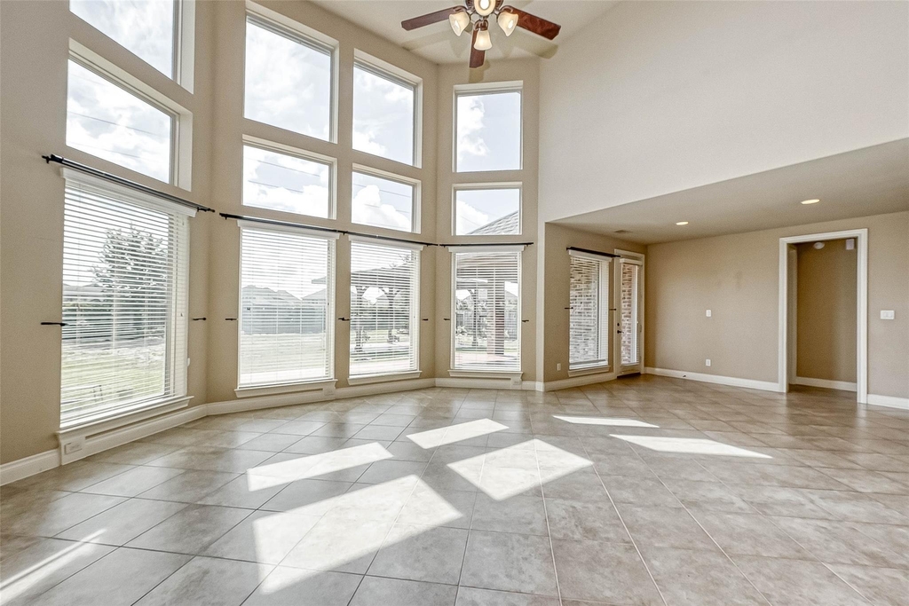 27415 Blinkwood Park - Photo 6