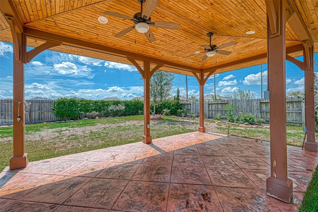 27415 Blinkwood Park - Photo 33