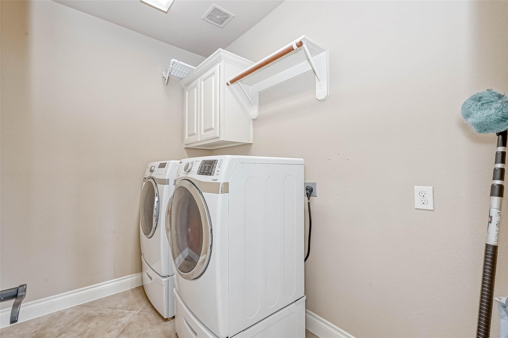 27415 Blinkwood Park - Photo 10