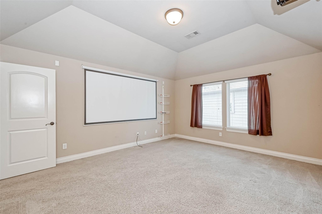 27415 Blinkwood Park - Photo 24
