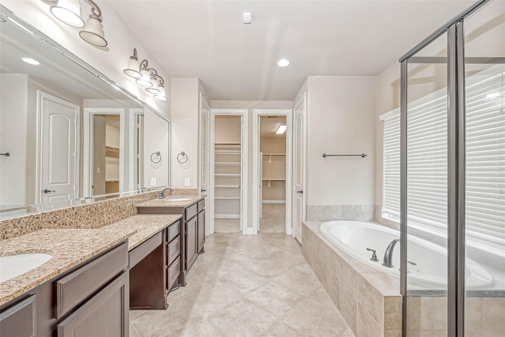 27415 Blinkwood Park - Photo 15