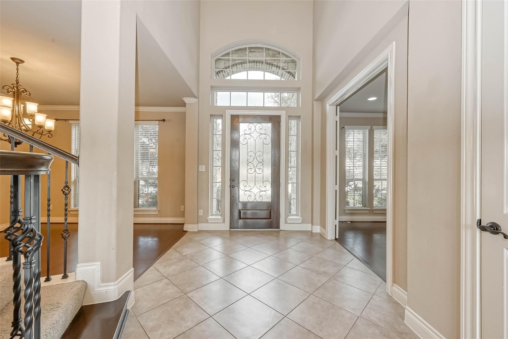 27415 Blinkwood Park - Photo 1