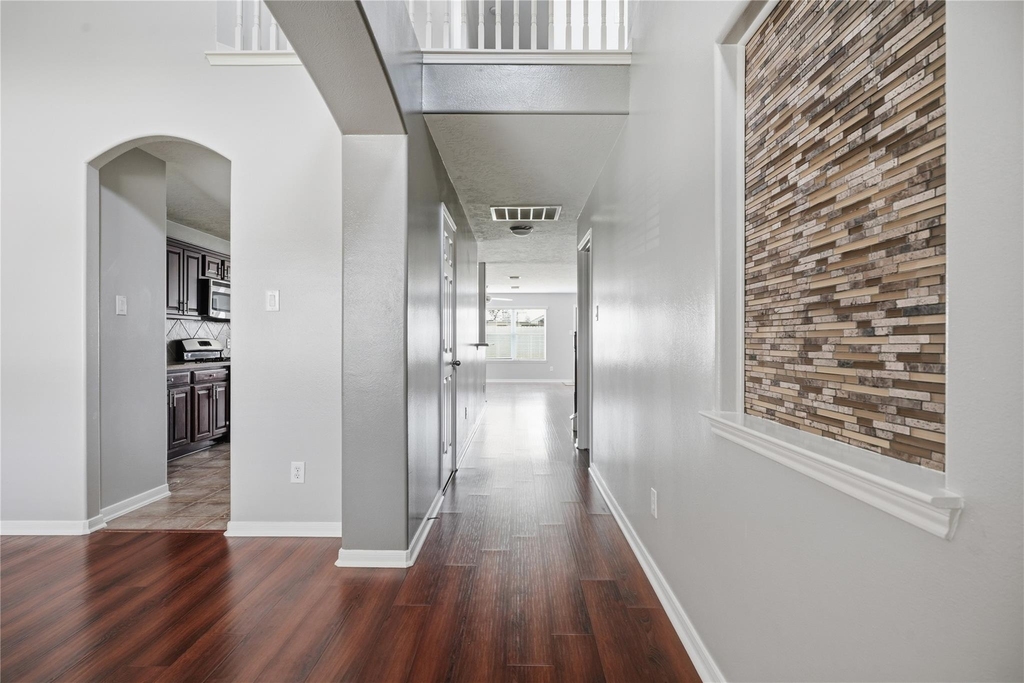 2605 Los Alamos Circle - Photo 3