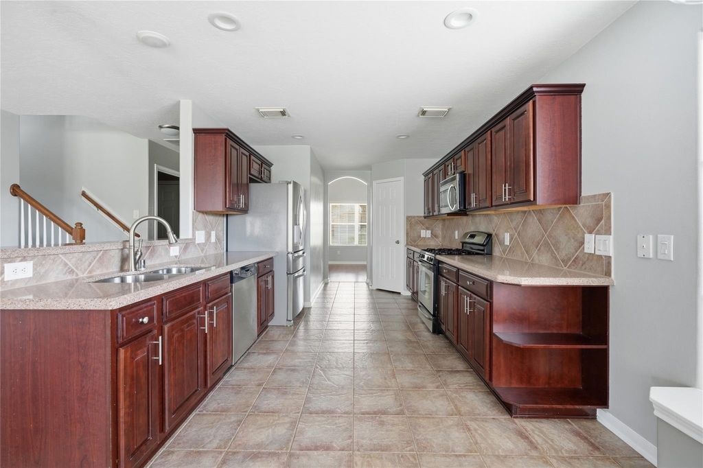 2605 Los Alamos Circle - Photo 6