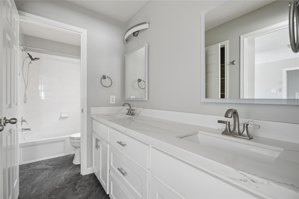 2605 Los Alamos Circle - Photo 18