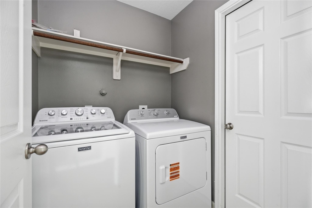 2605 Los Alamos Circle - Photo 14