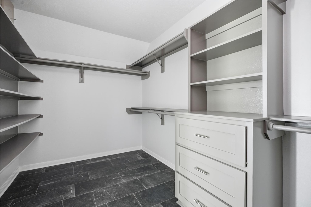 2605 Los Alamos Circle - Photo 12