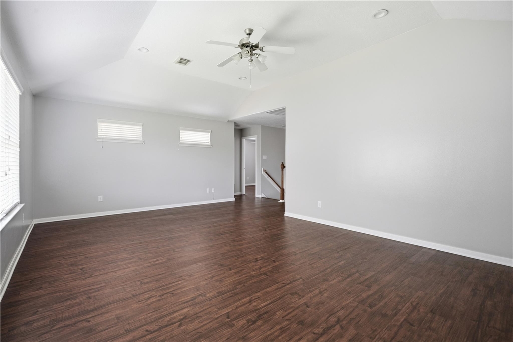 2605 Los Alamos Circle - Photo 15