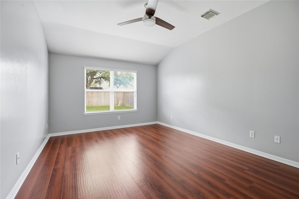 2605 Los Alamos Circle - Photo 8
