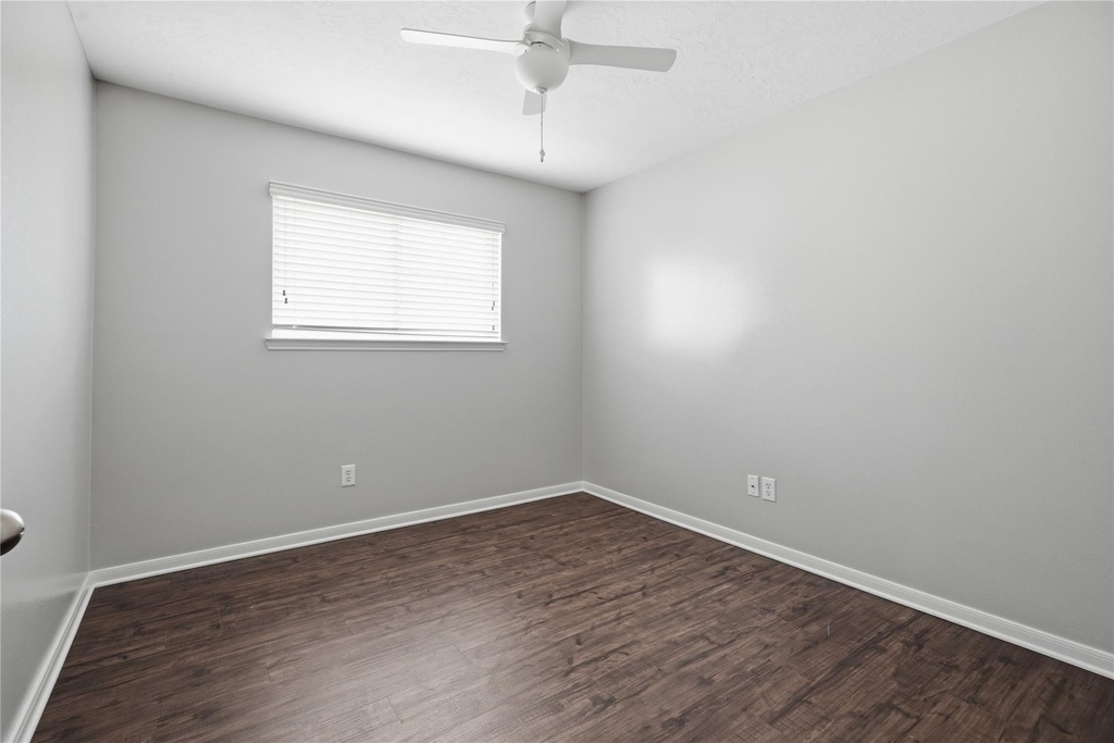 2605 Los Alamos Circle - Photo 21