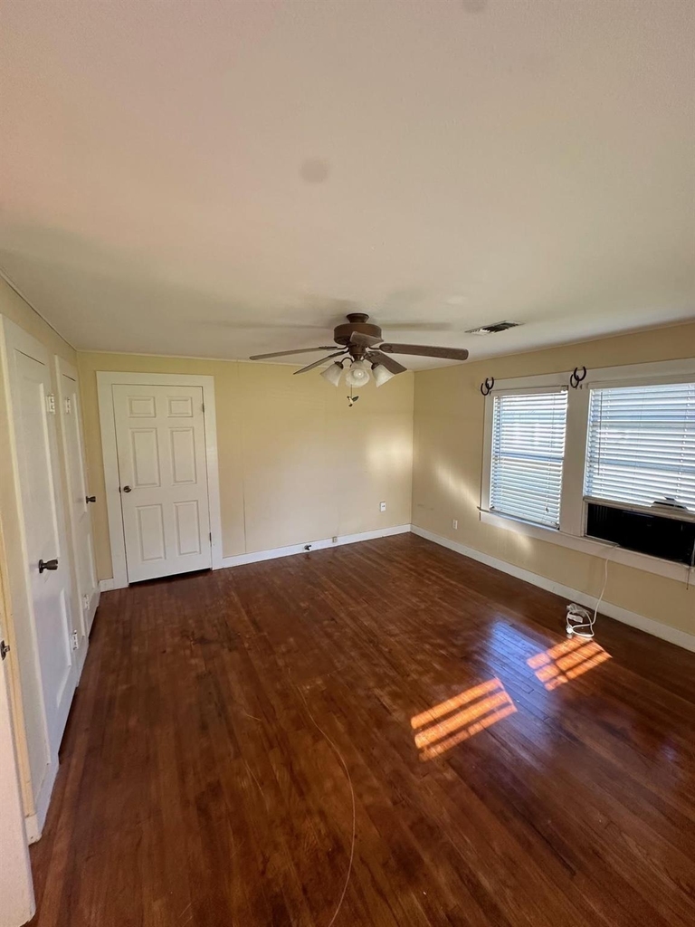 329 Lazy Lane - Photo 2