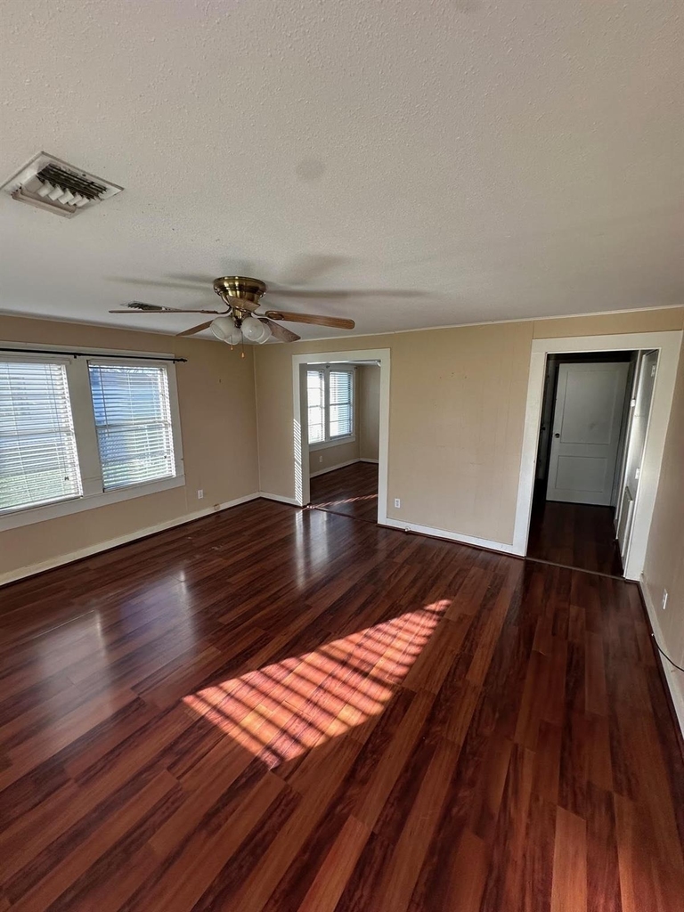 329 Lazy Lane - Photo 3
