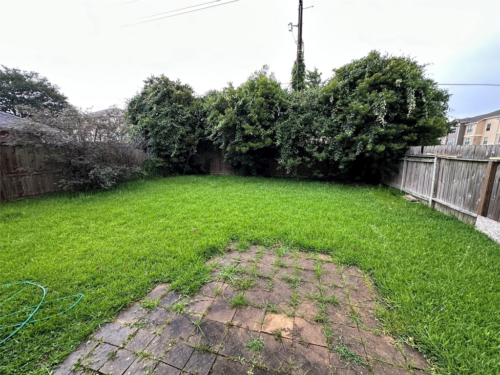 12110 Bowsman Drive - Photo 6