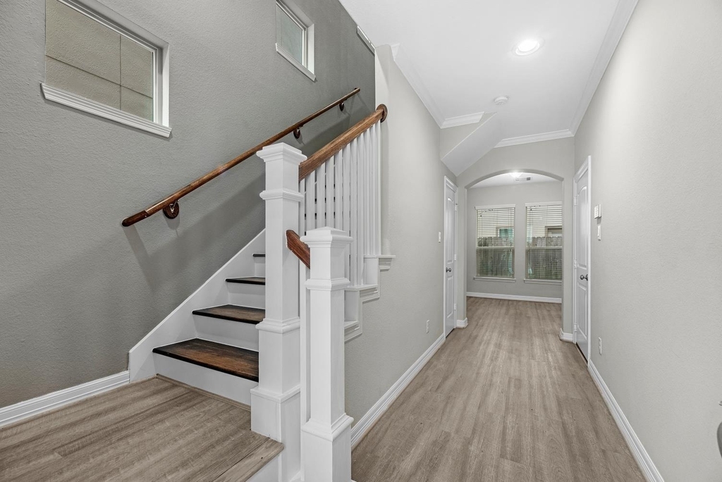 458 N Live Oak Street - Photo 3