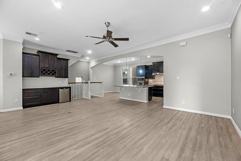 458 N Live Oak Street - Photo 9