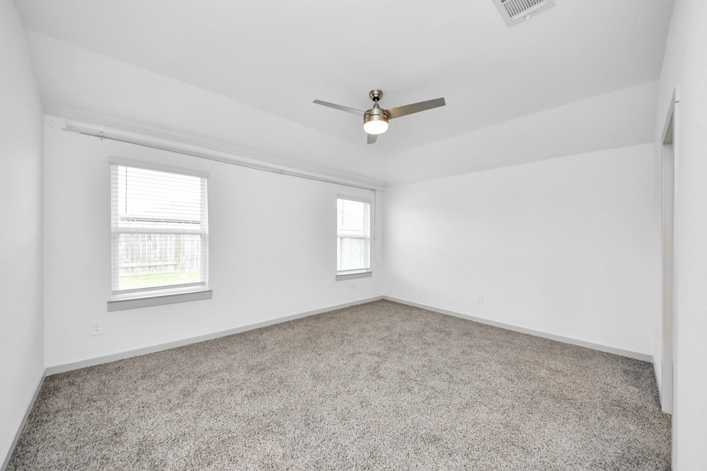7007 Fleetwood Crescent Way - Photo 14