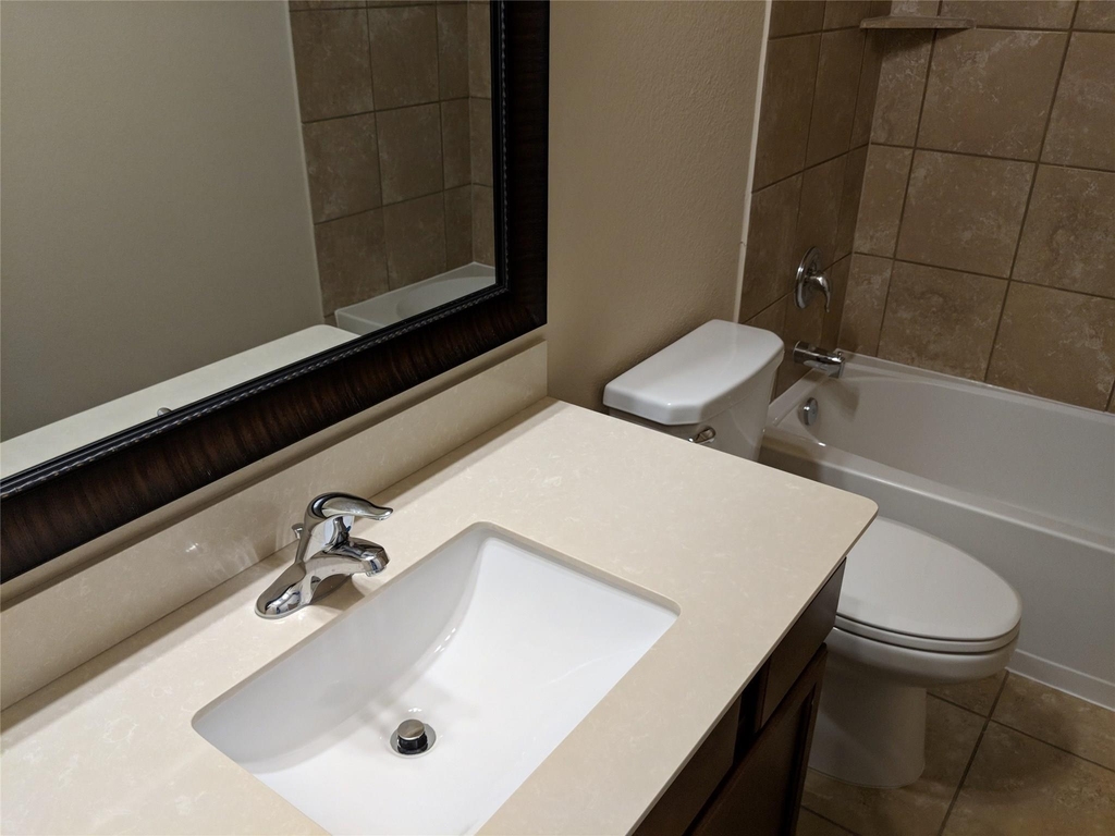 5211 Ivory Glass Drive - Photo 16