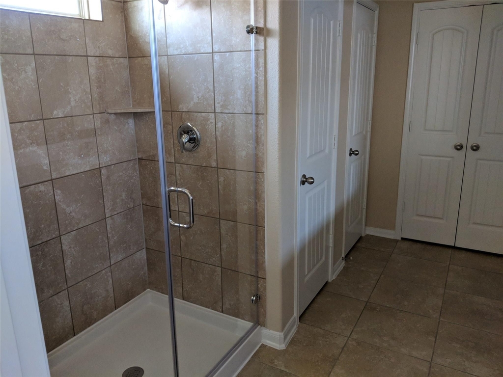 5211 Ivory Glass Drive - Photo 9