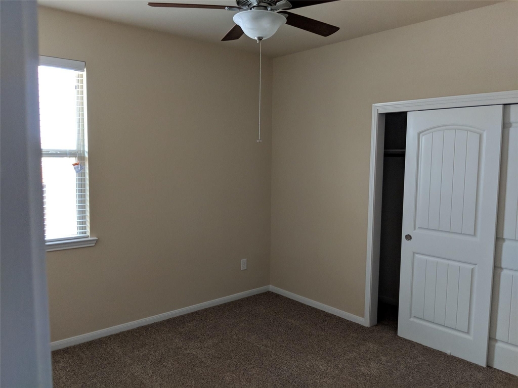 5211 Ivory Glass Drive - Photo 17