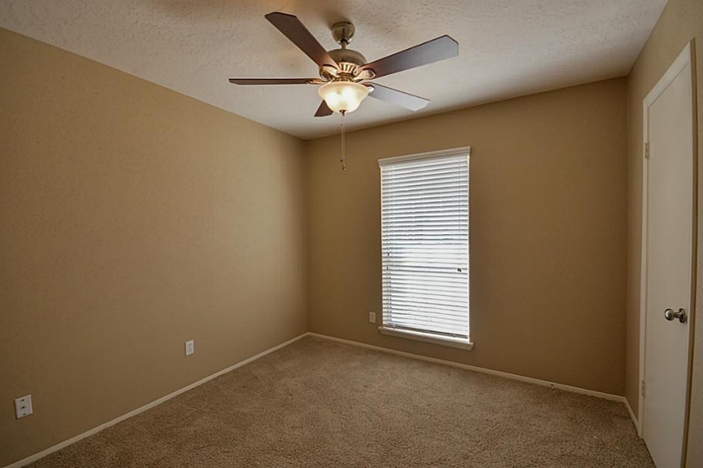 5831 Culross Close - Photo 13