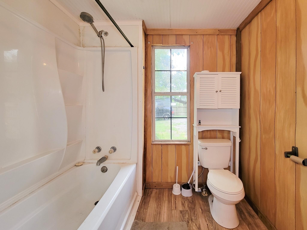 20272 Forest Woods Lane - Photo 15