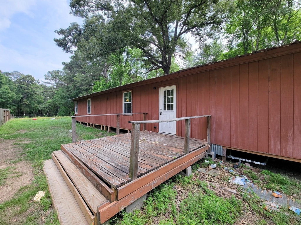20272 Forest Woods Lane - Photo 0