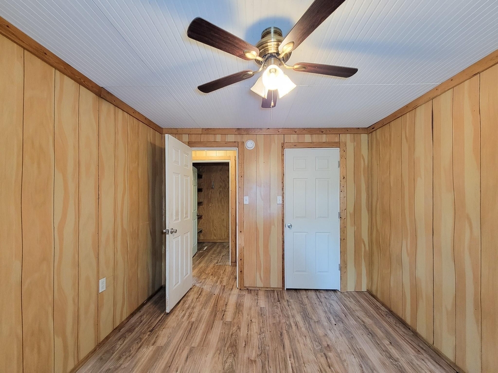 20272 Forest Woods Lane - Photo 12