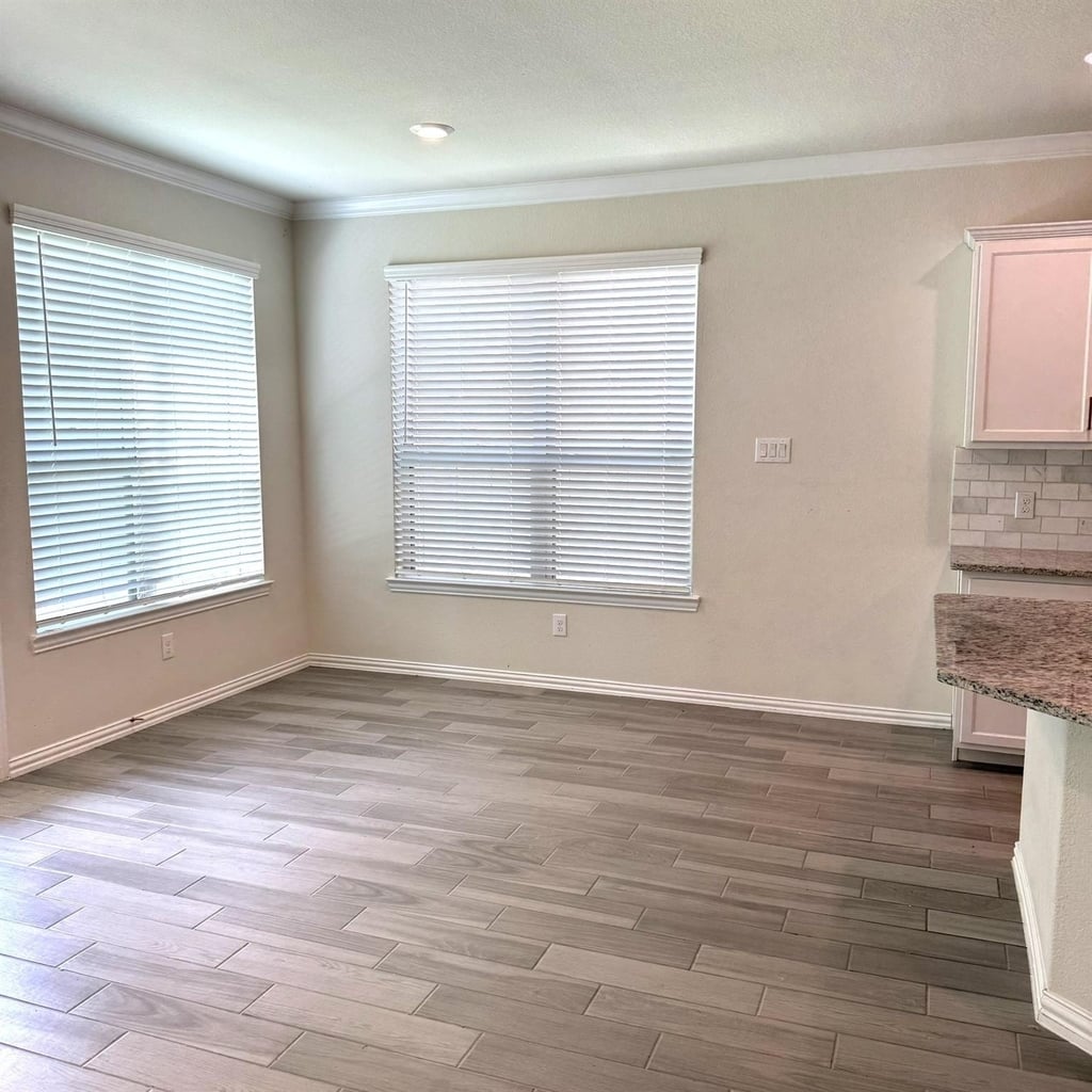 15823 Vanderpool River Drive - Photo 5