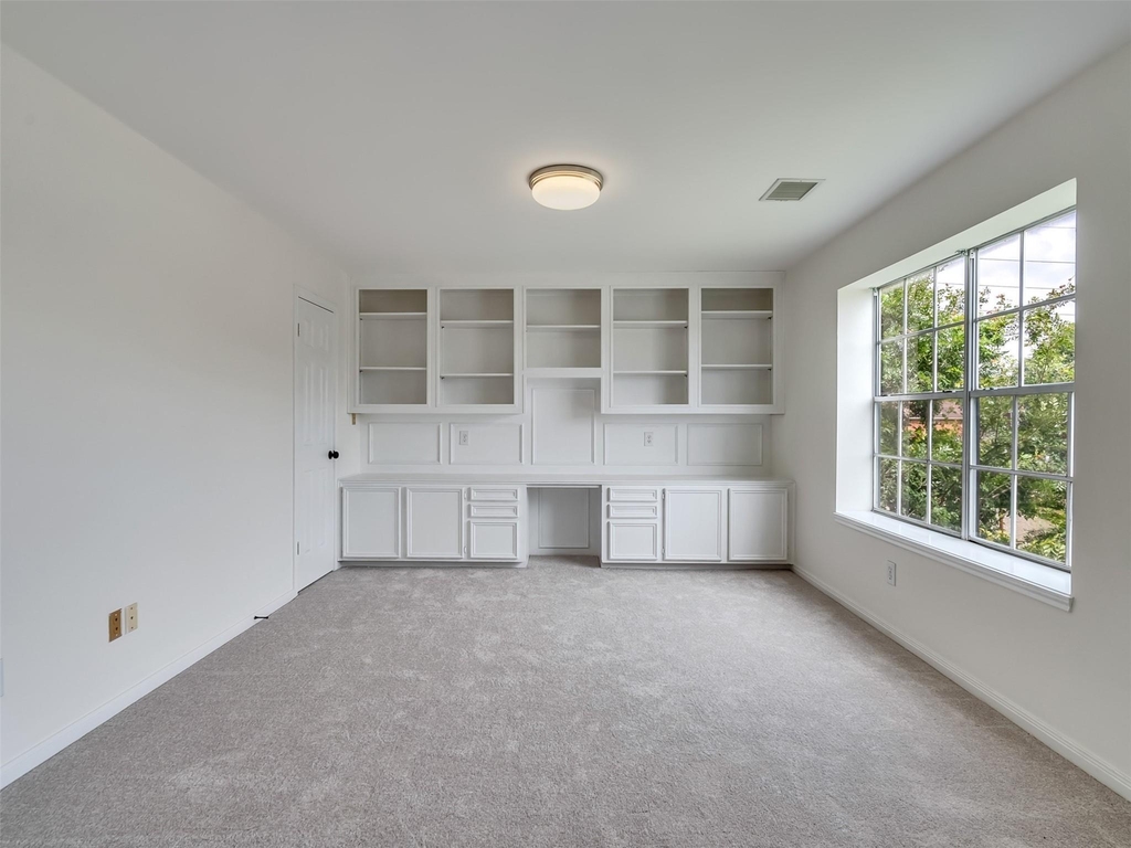 1127 Gloria Court - Photo 38