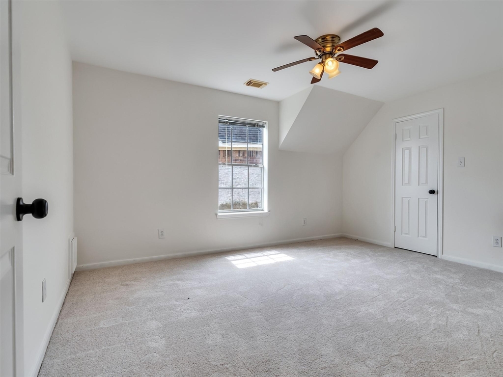1127 Gloria Court - Photo 43
