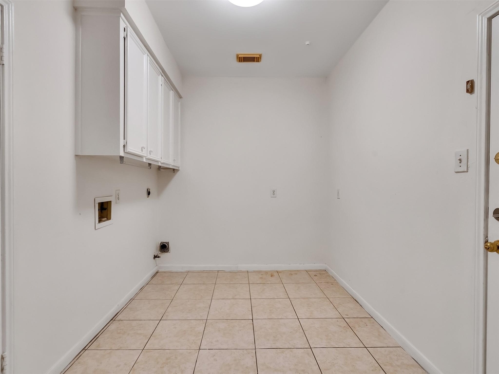 1127 Gloria Court - Photo 26