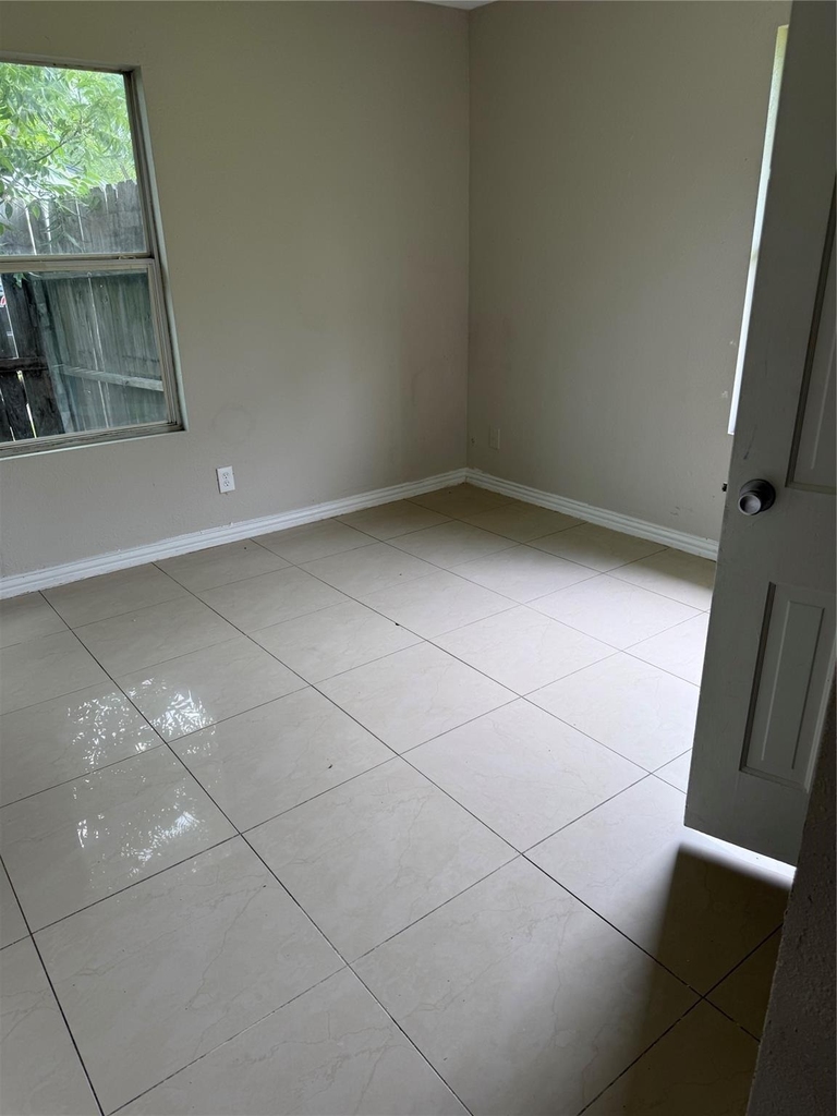 1209 Glenn Avenue - Photo 8