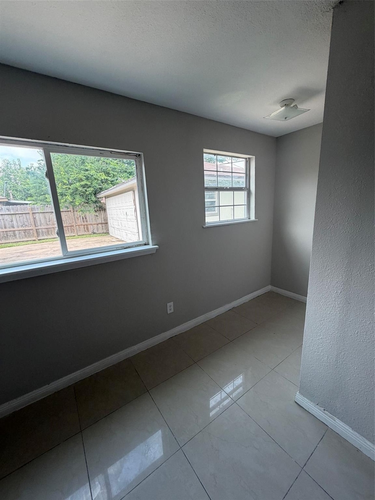 1209 Glenn Avenue - Photo 12