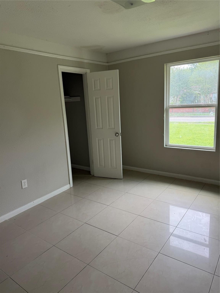 1209 Glenn Avenue - Photo 5