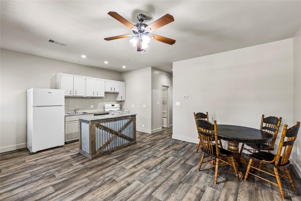10423 Deer Lake Lodge - Photo 4