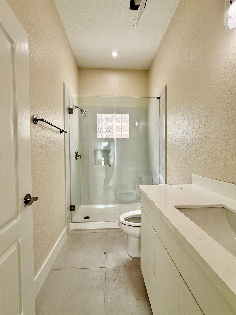 1323 Rosewood Street - Photo 6