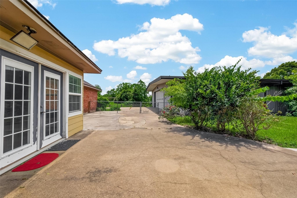 1012 Lilley Road - Photo 22